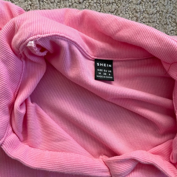 pink collared body con - Picture 3 of 3